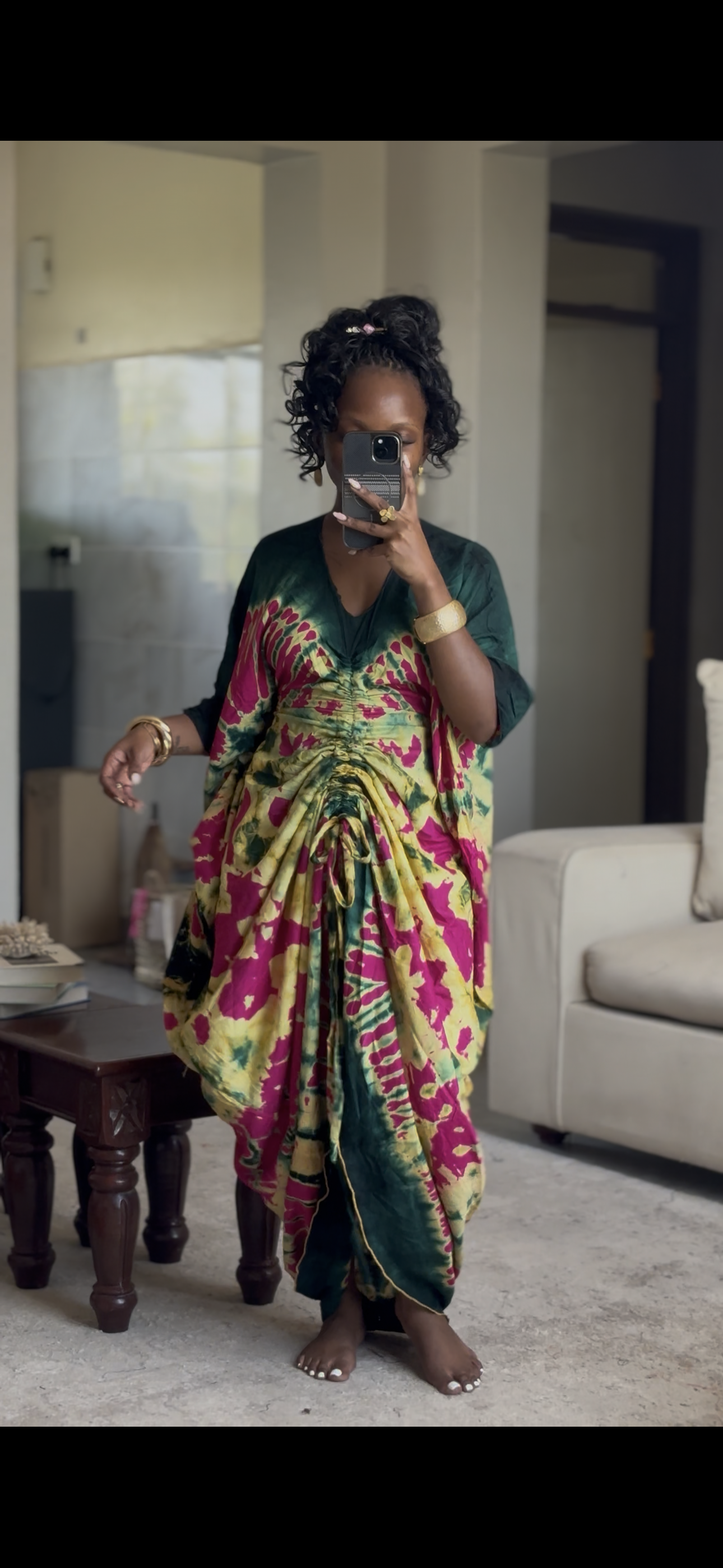 Thee Buche Boubou